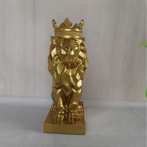 Nordic style fashionable and simple black and white gold ornaments crown lion resin ornaments art wine cabinet restaurant decorations