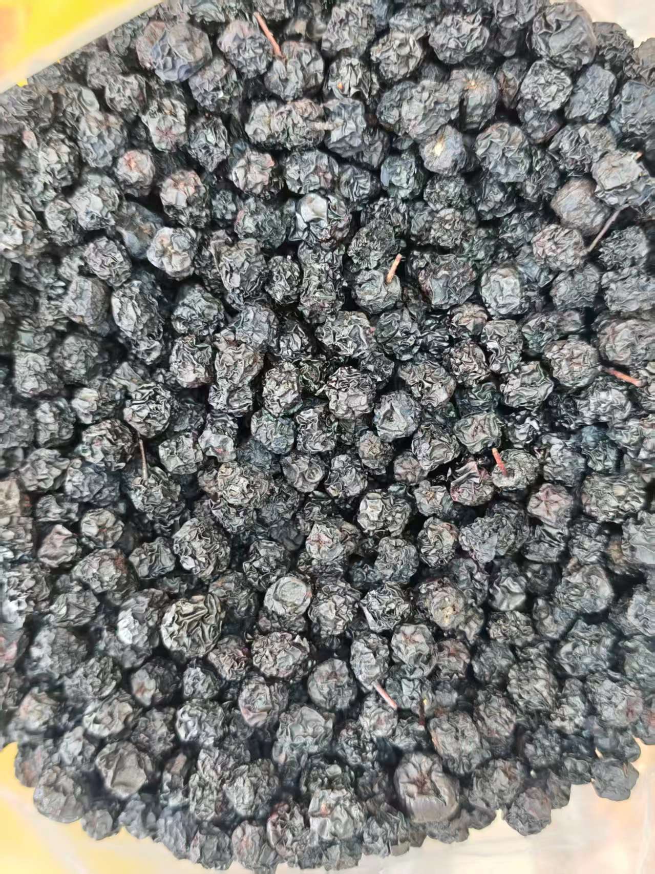 Black Chokeberry Dried Fruit (Aronia melanocarpa) — Naturally Sun-Dried Aronia Berries, 500g key features