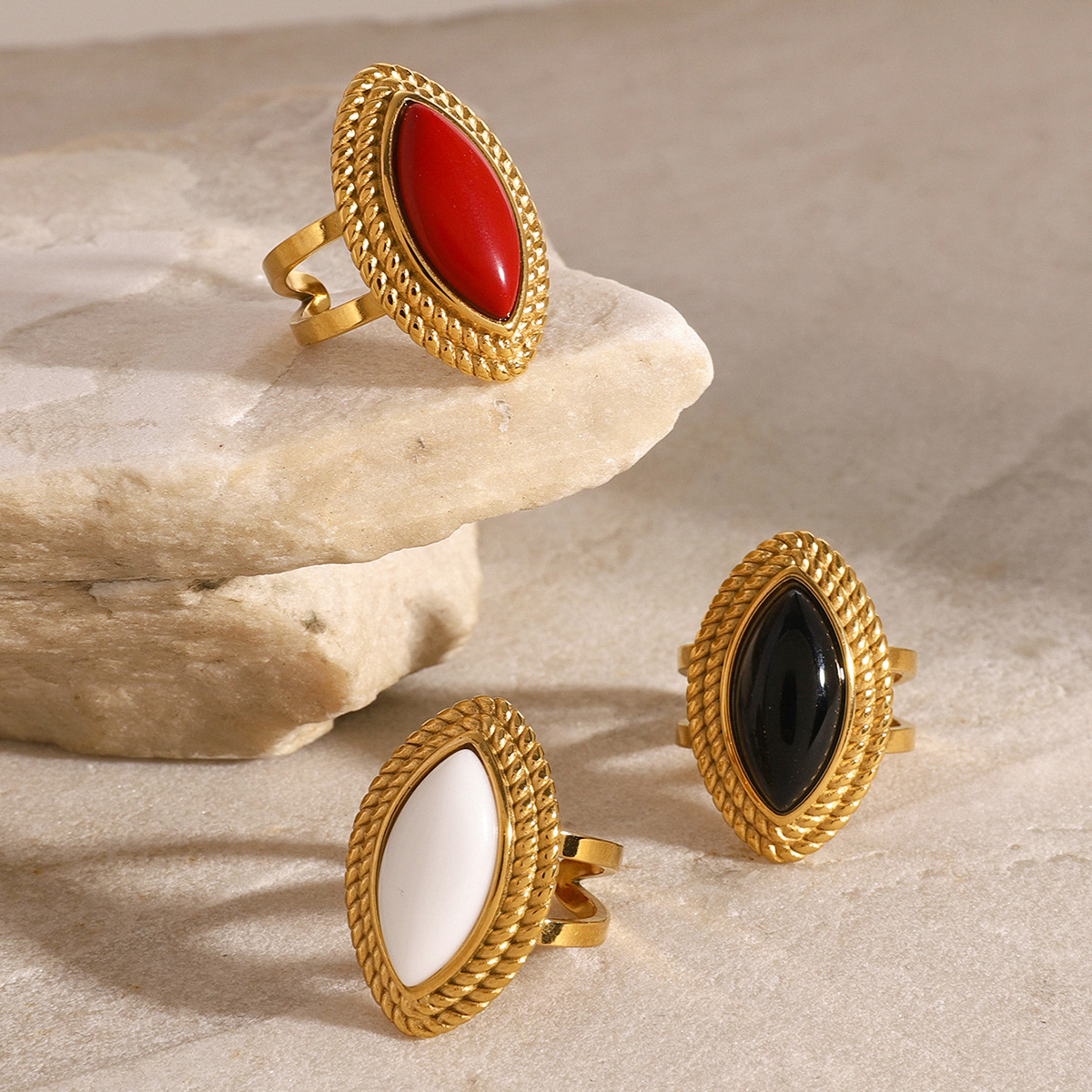 Jieding europeo y americano acero inoxidable 18k oro negro ágata abierto anillo de lujo ligero retro de la industria pesada joyería de comercio exterior femenino