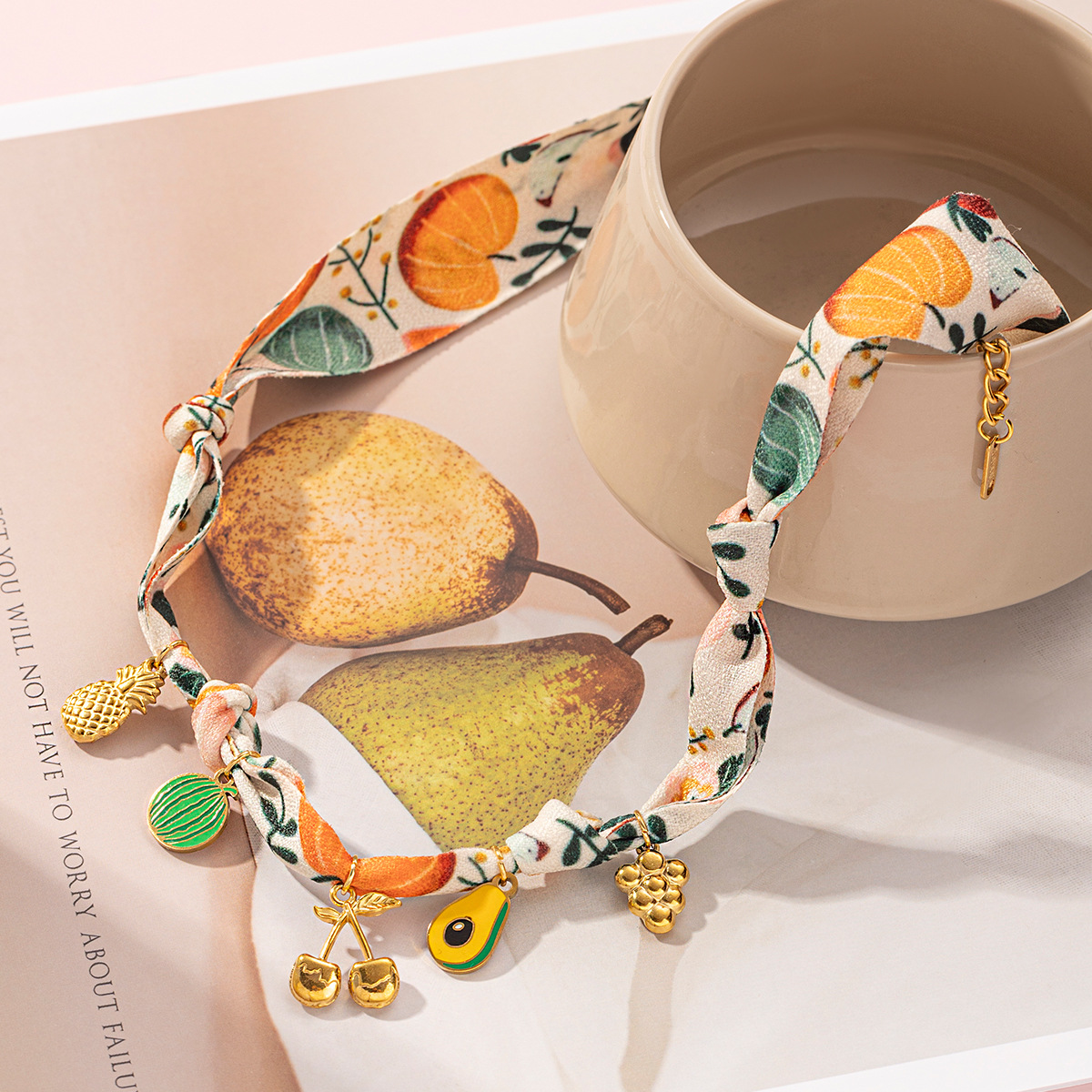 Taena collar colgante de acero inoxidable europeo y americano dulce y fresco bufanda de seda estilo chica caliente collar de color tejido cadena de clavícula collar