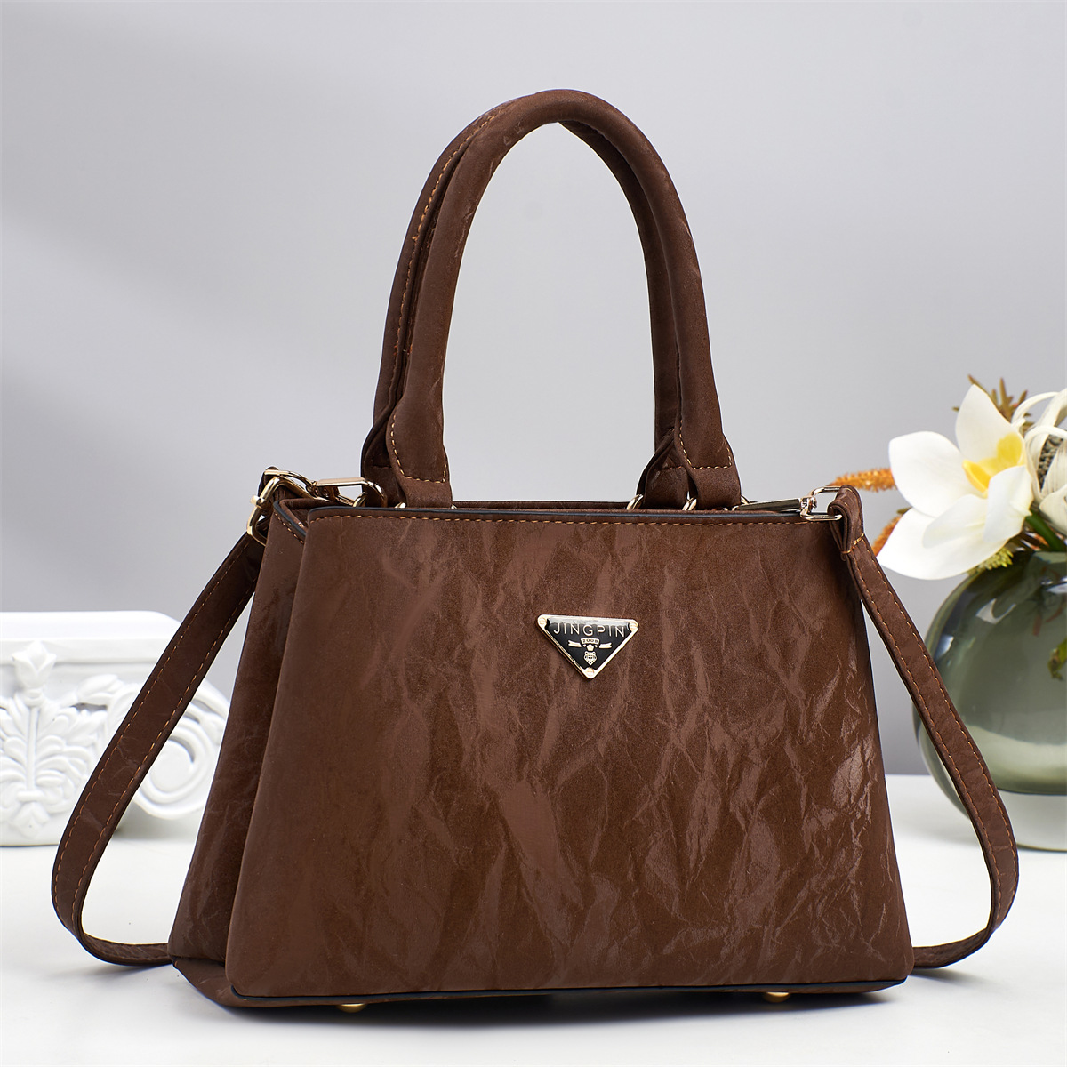 Bolso de gran capacidad Bolso femenino de moda Bolso de madre de mediana edad Bolso bandolera de un solo hombro atmosférico de alta gama