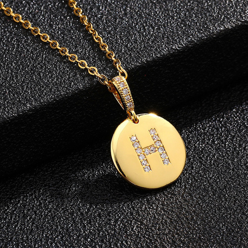 Letter Necklace Western and Eastern Fashion English Letter Pendant Copper Inlaid Zirconia Small Round Plate Knitwear Chain Women Light Luxury Collarbone Chain