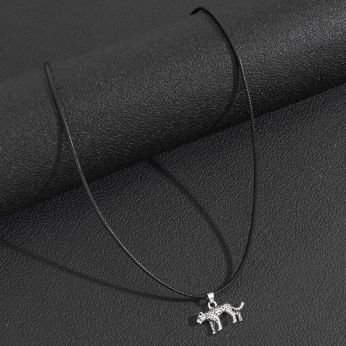 1 Piece Fashion Animal Alloy Menu0027S Pendant Necklace