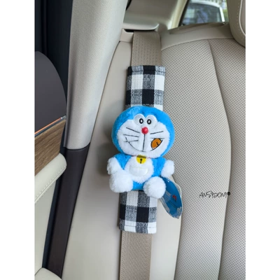 Doraemon Car Seat Belt Shoulder Sürətlər qutusu və əl tormozu başlıqları - shoulder-pads-linen-black-check-genuine-doraemon-with-tongue-out-single