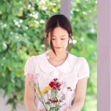 金智妮jennie同款白色娃娃领衬衫收腰系带显瘦复古甜美短上衣衬衣
