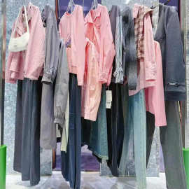 25冬画梦羽原创设计师品牌知性气质风羽绒服上衣裤裙实体店直播货