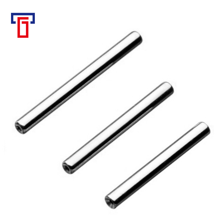 Pointed titanium steel lip stud product view