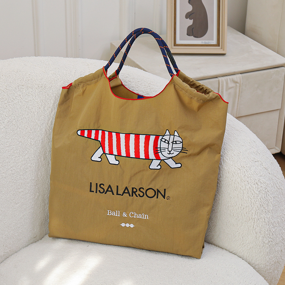 厳選ネット赤同項日系ボールチェーン刺繍レジ袋女性ファッション小衆大容量シングルバッグ潮