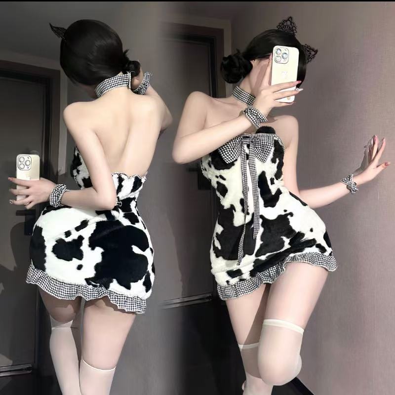 Sexy Cow Maid Costume Set with Hip-Hugging Skirt, Stockings and Ears — detail image 3