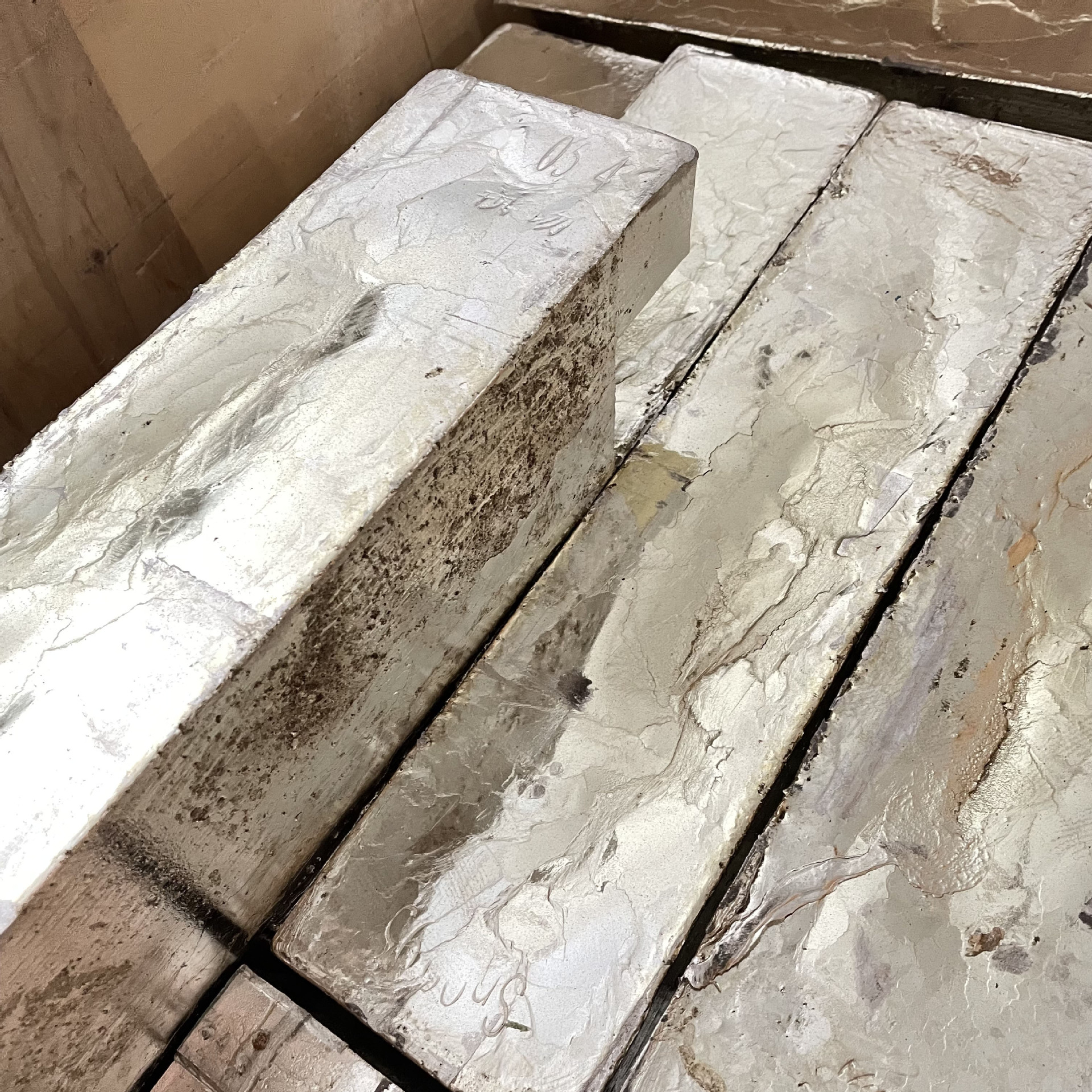 纯锡锭 家用电工焊接环保无铅低熔点锡丝 锡条 锡锭 厂家现货供应