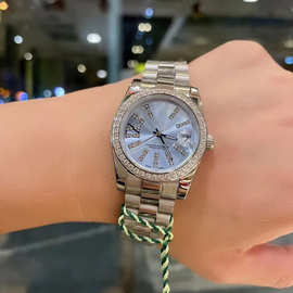 小红书劳家日志系列冰蓝面经典贝母精致女表大表盘面女士手表包邮