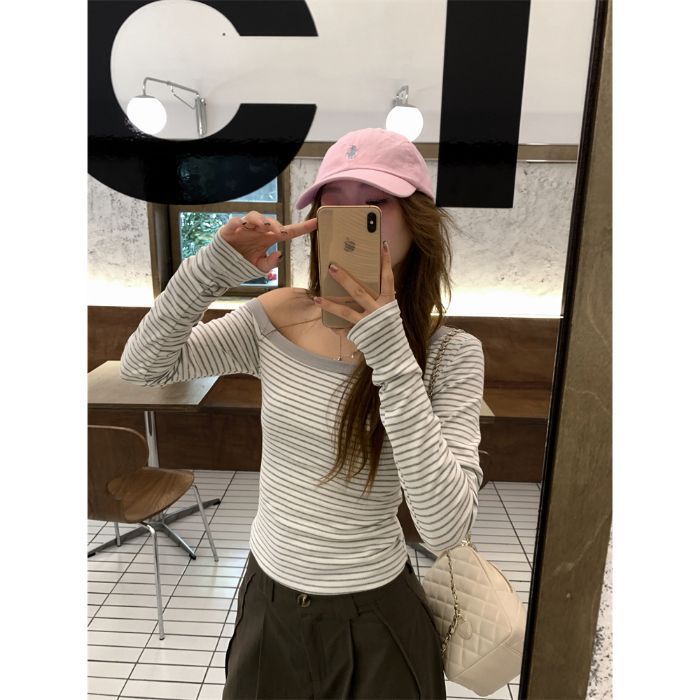 设计感斜肩条纹长袖T恤女春秋美式辣妹修身内搭露肩打底衫短上衣|undefined