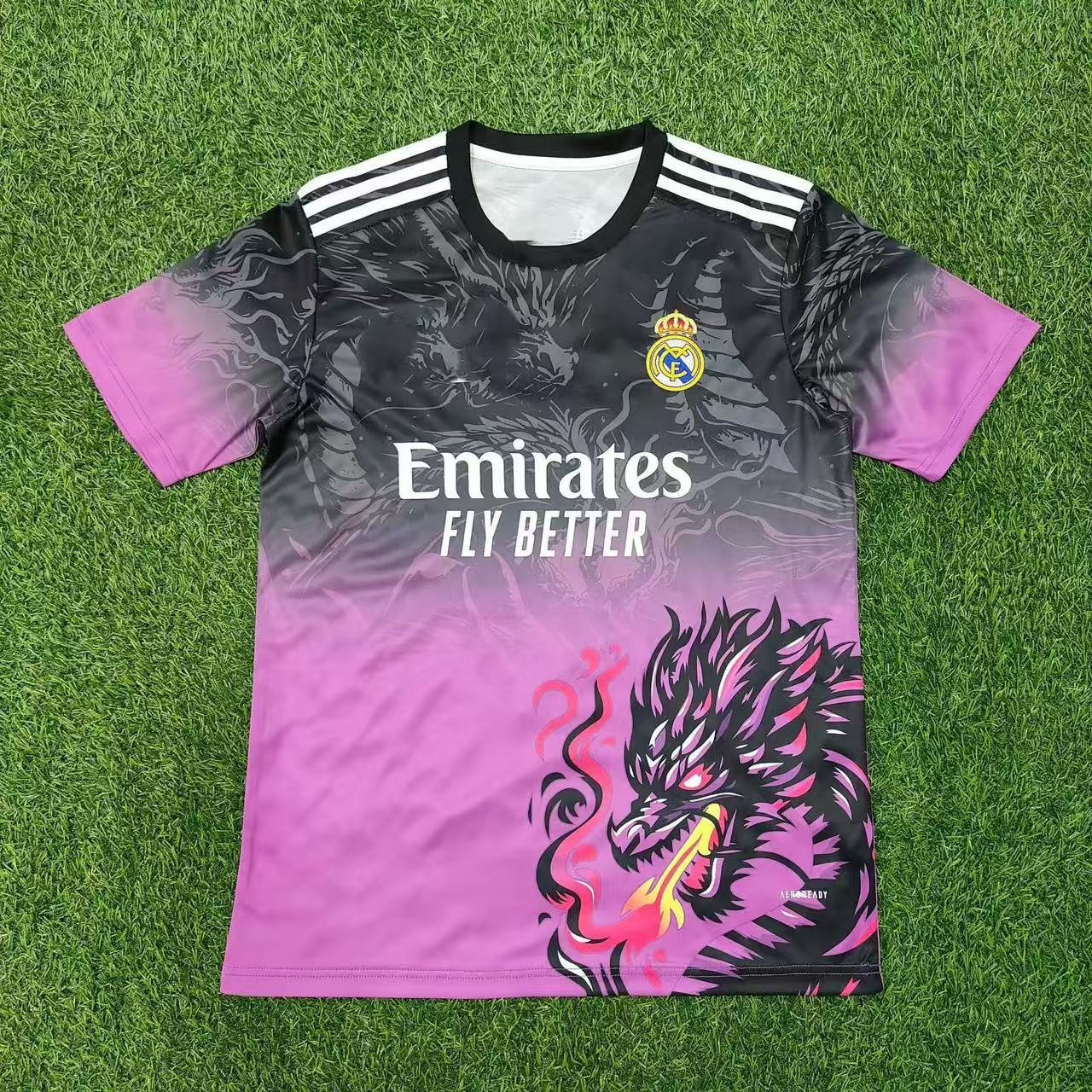 Una generación de uniformes de fútbol, nuevos uniformes de entrenamiento, camisetas, Italia AC, Barcelona, Real Madrid, Brasil, Japón, Ajax
