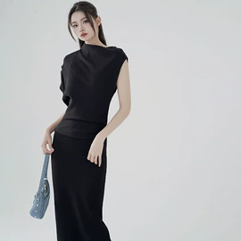 女式针织衫;毛衣;连衣裙