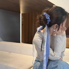 韓国系の雰囲気感のある格子縞のリボンがあります。