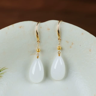 福贝钻珠宝【 18K金镶嵌和田玉白玉水滴耳环 】裸石尺寸约10*18mm