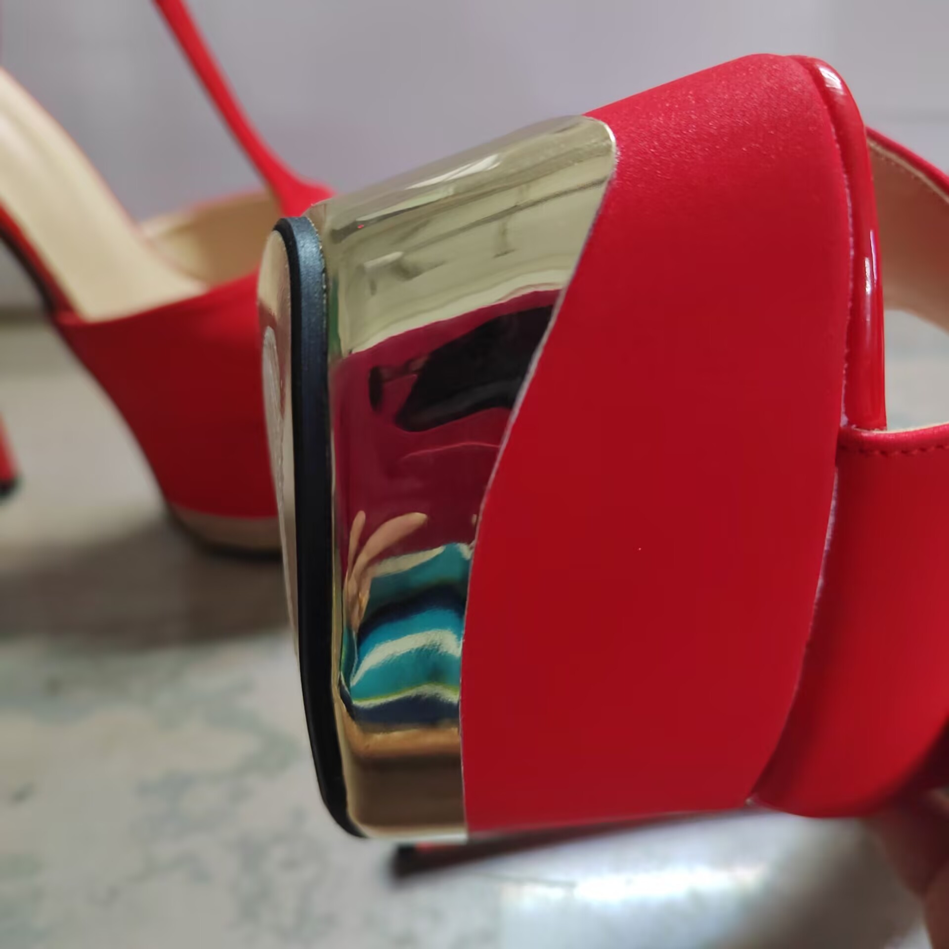 Sandal nữ cao gót quai chữ T kiểu La Mã, mũi hở, đế dày, size lớn — Đỏ (19cm) chi tiết 2