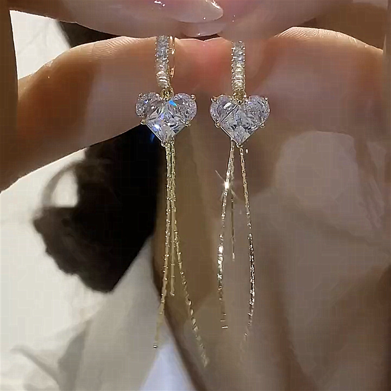 Design sophisticated fashionable universal long earrings with zircon…