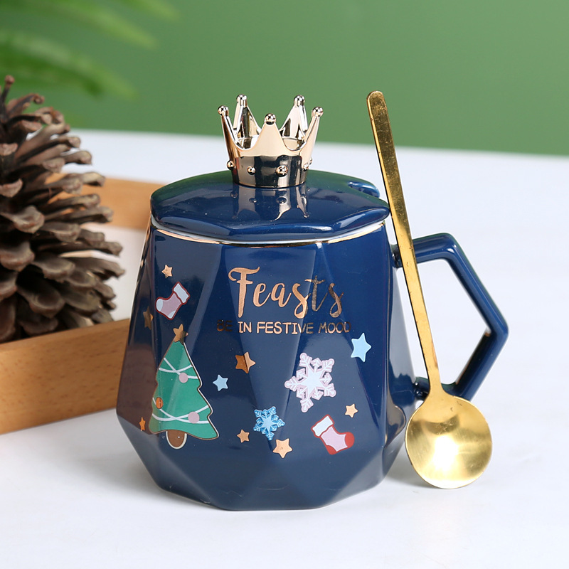 卸売りのクリスマスのギフトボックスのセットの陶磁器の杯の蓋のスプーンの漫画のマグカップのコップの贈り物のお土産|undefined