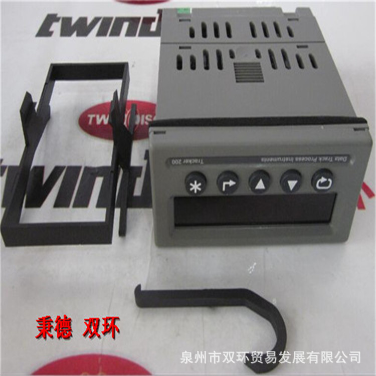 Tracker显示器：211-D-B-1-R