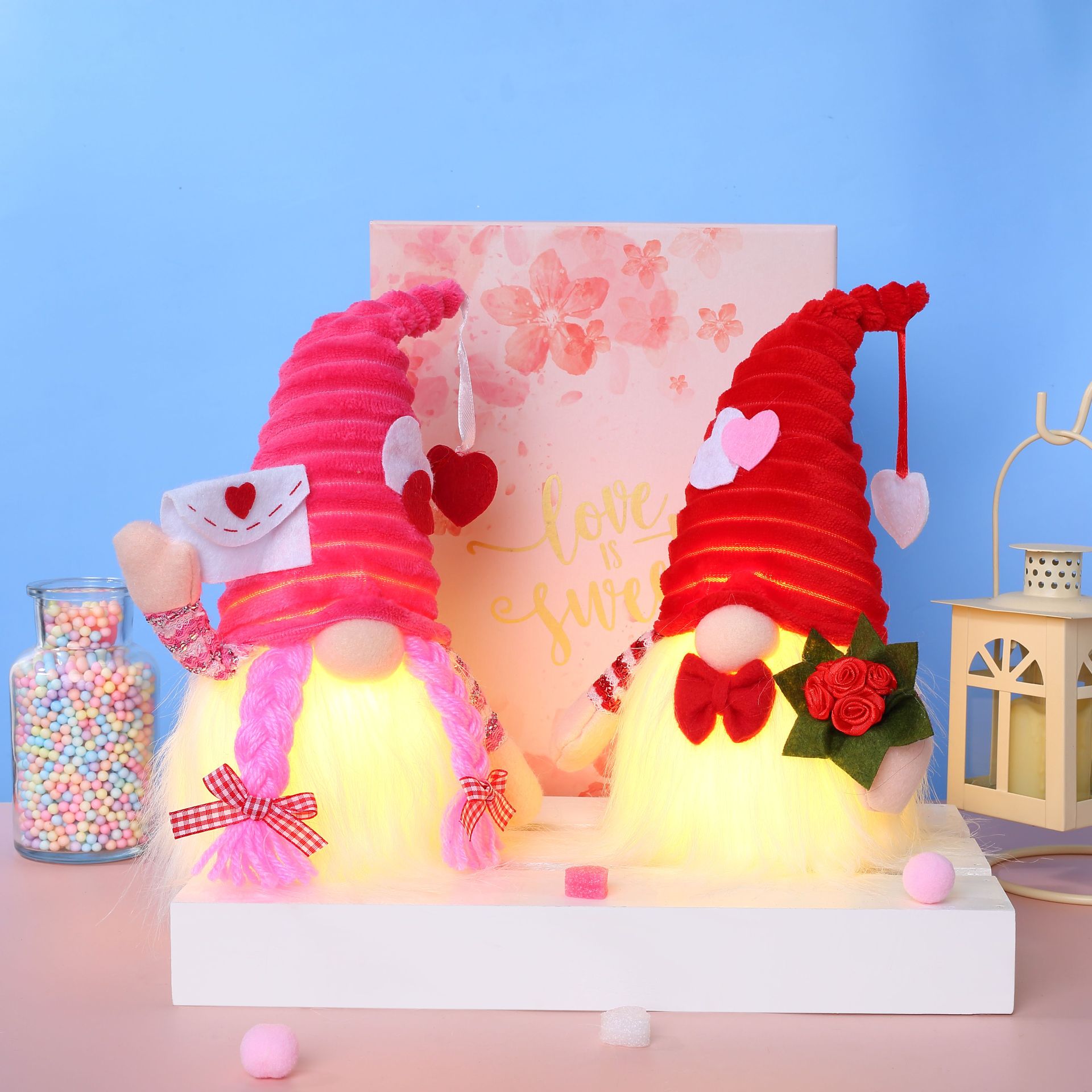 Nuevos productos transfronterizos de Navidad Día de San Valentín Amor sin cara Muñeca luminosa Decoración Decoración de fiesta Decoración de fiesta