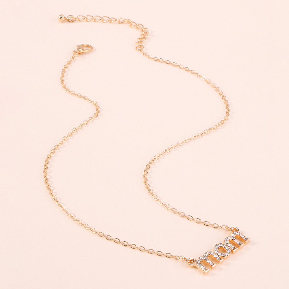Fashion single layer MOM letters diamond necklace wholesale