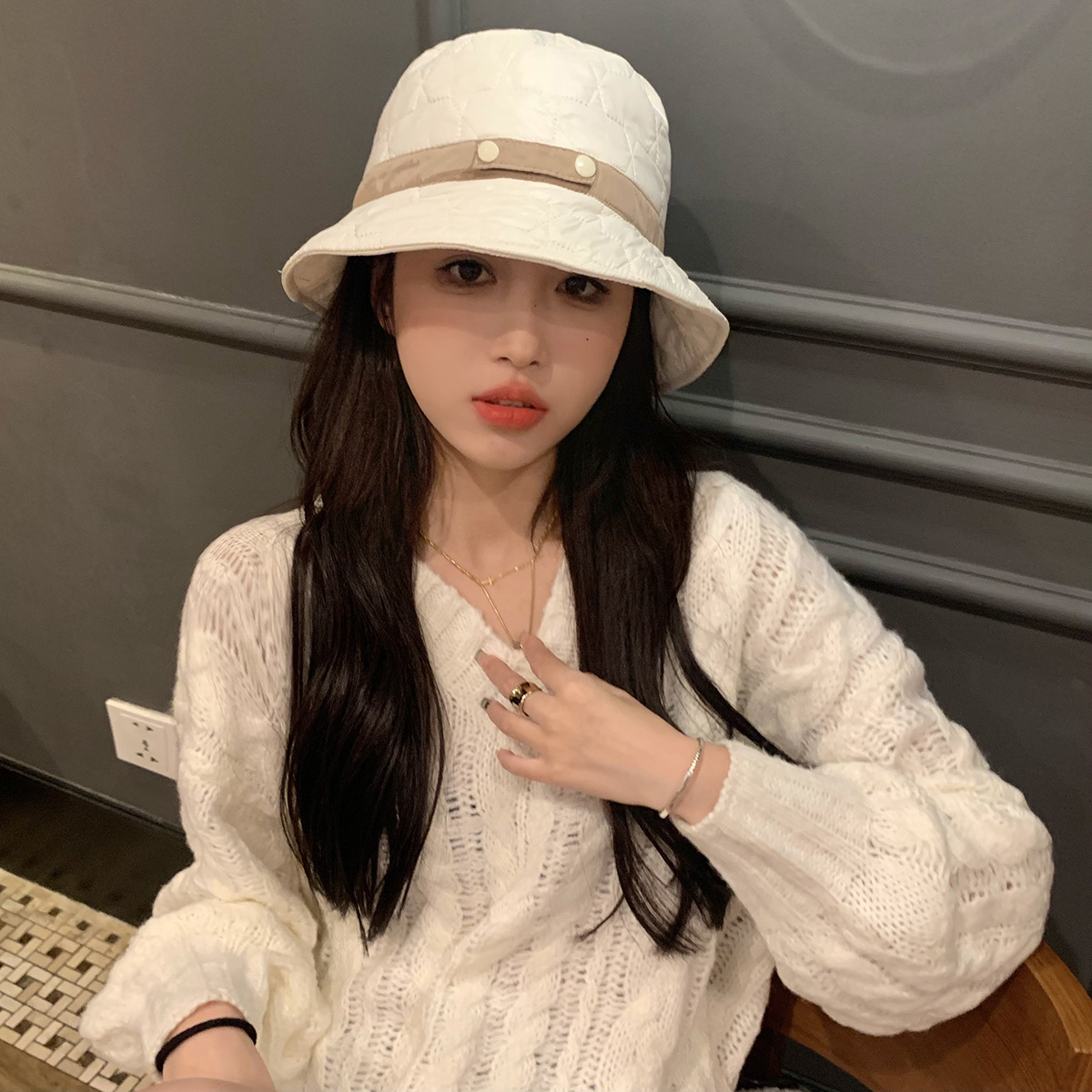 Korean Fashion Warm And Cold Hat Wide-brimmed Face Concealed Buckle Color Matching Fisherman Hat Trend All-match Sunbath Hat display picture 6