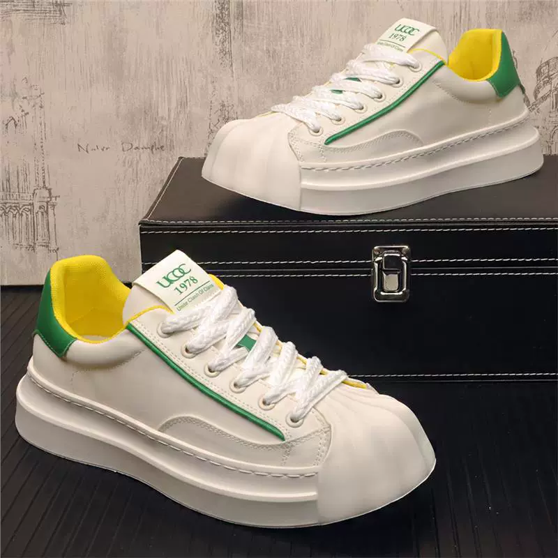 2025 новая маленькая белая обувь мужская летняя дышащая доска обувь головка раковины мужская обувь тенденция дикая повседневная обувь дышащая взрывная модель