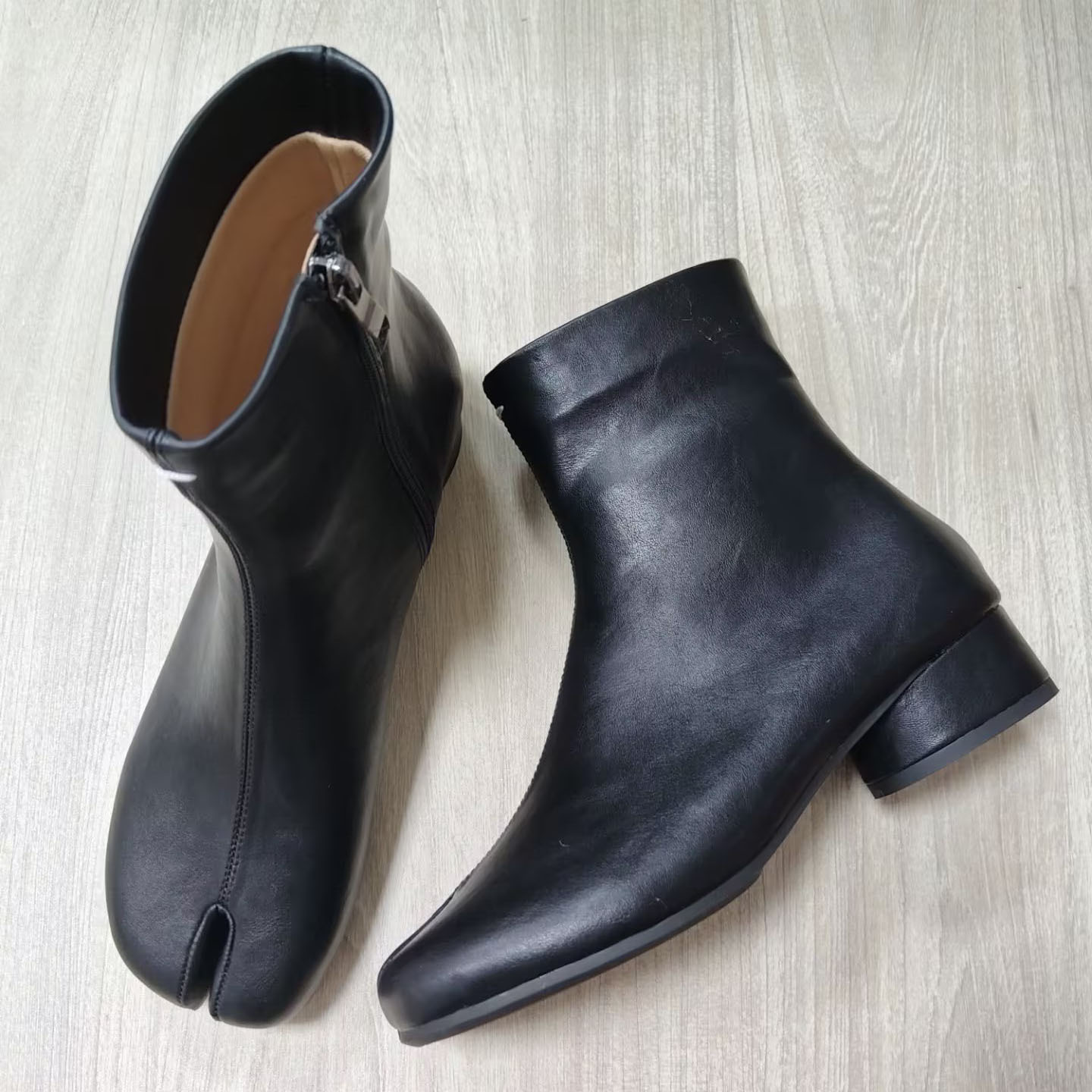 Split-Toe Pig's Trotter Women's Boots Korean Niche Slimming Look Thick Heel Retro Side Zipper Chelsea Boots Mid-Calf Boots Short Boots
