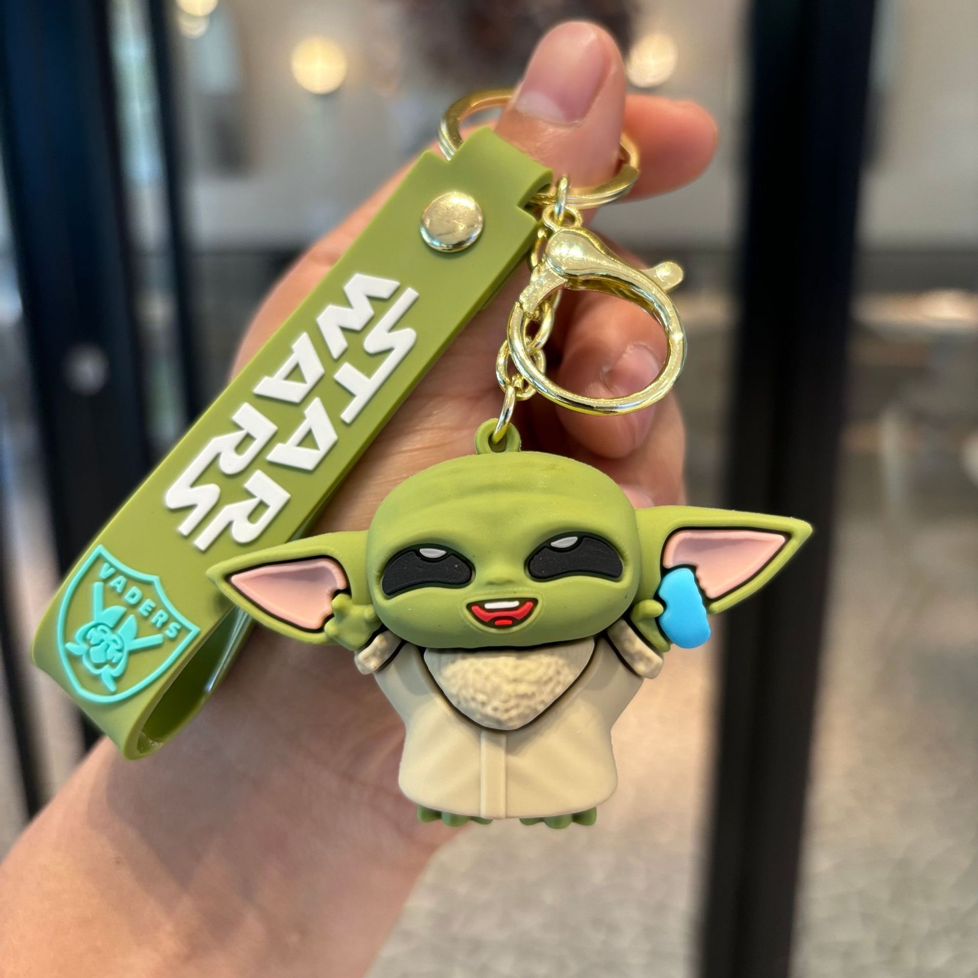 Cruzado Star Wars llaveros muñecas bolsos de automóviles colgantes lindos baby yoda pequeños regalos llaveros
