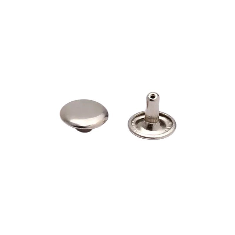 Fabricantes de suministro de 5mm - 12mm de hierro de alta calidad de doble cara remaches sombrero de clavos de clavos de cuero hardware accesorios de ropa