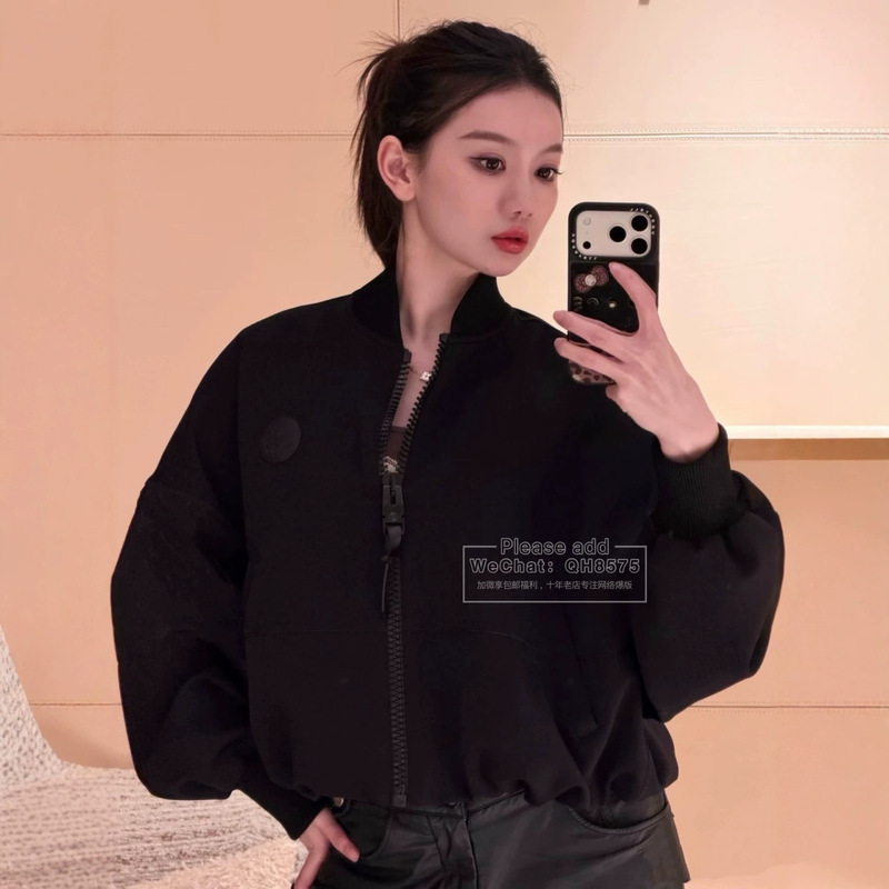 Shenzhen Nanyou early autumn sleeveless understated dark pattern vintage aviator jacket casual loose stylish top for women