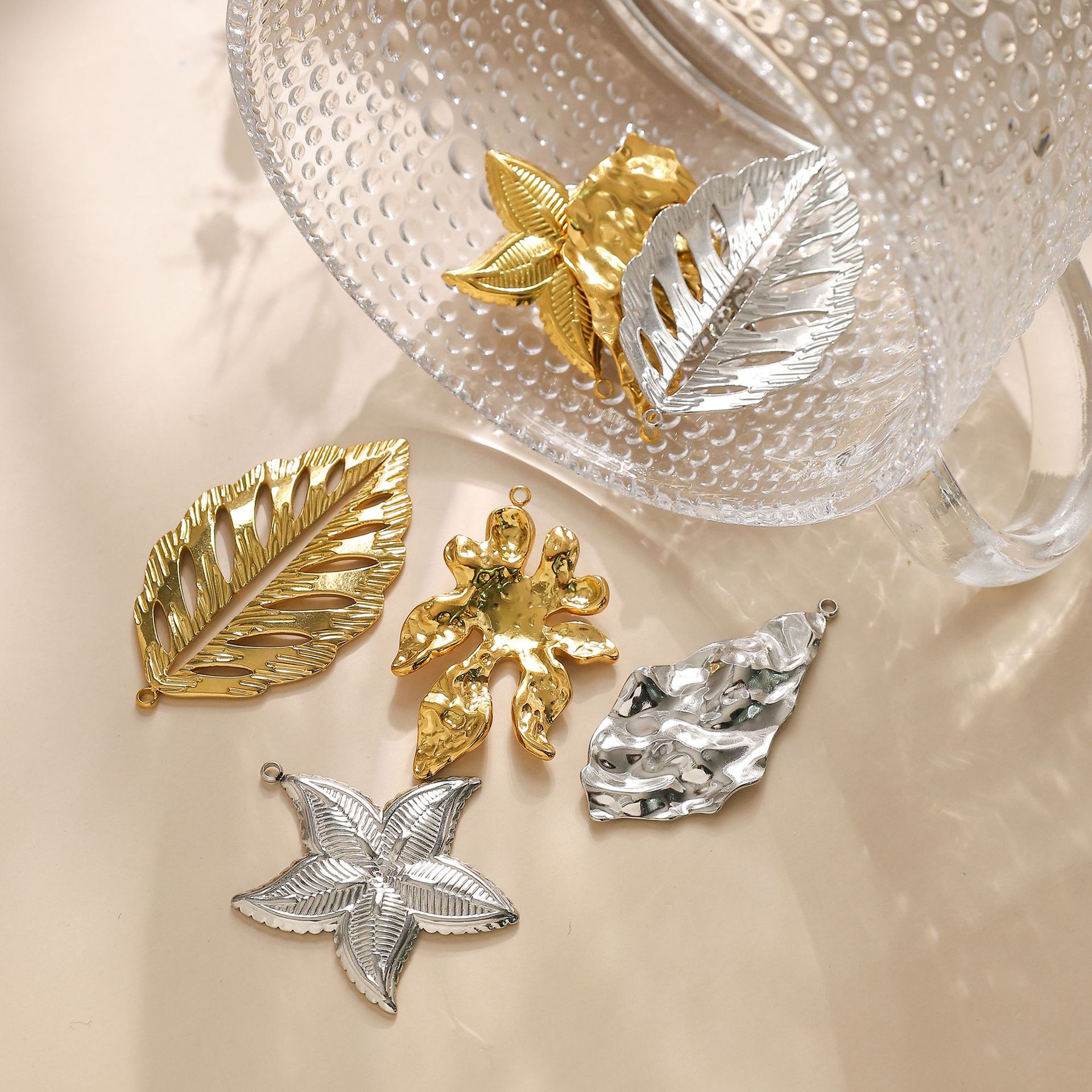 All Seasons Season 1 Piece 304 Stainless Steel Leaves Starfish Pendant