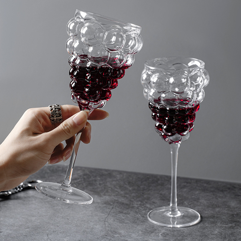 Glass transparent wineglass for home use