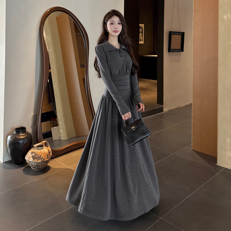 Half-high collar gray long-sleeve slim-fit dress for women, autumn and winter, waist-cinching, slimming, elegant, suitable as a base layer or long dress Half-high collar gray long-sleeve slim-fit dress for women, autumn and winter, waist-cinching, slimming, elegant, suitable as a base layer or long dress