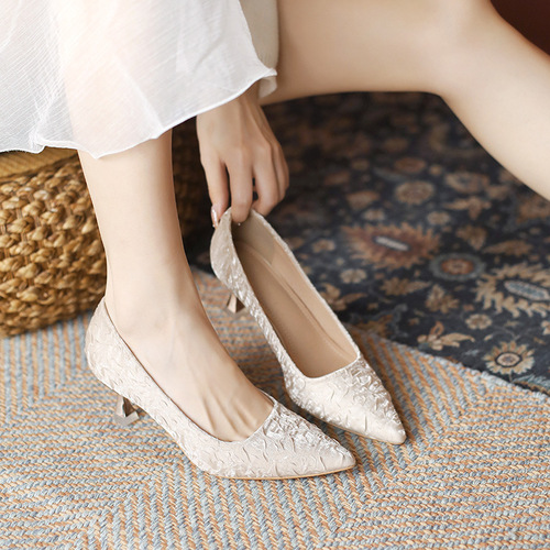 Ladies' High Heels  Summer New Square Toe Comfortable Slim Heel Elegant Soft Leather Comfortable Matchable Low Mouth Women's Shoes