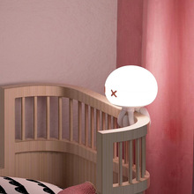 新品寶寶嬰兒床智能水母硅膠感應小夜燈哺乳夜奶護眼燈拍拍燈