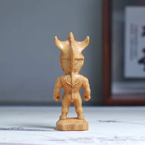 Green sandalwood, Badiga Ultraman wood carving, men's portable toy handle, cartoon boy's birthday gift ornaments