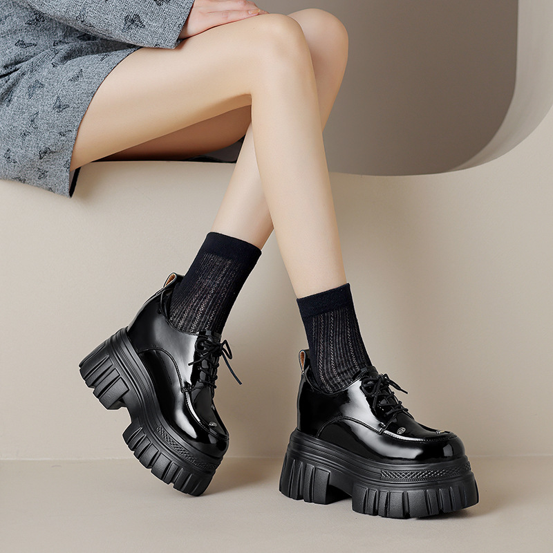 Giày loafer nữ đế xuồng dây buộc phong cách Anh quốc — màu đen