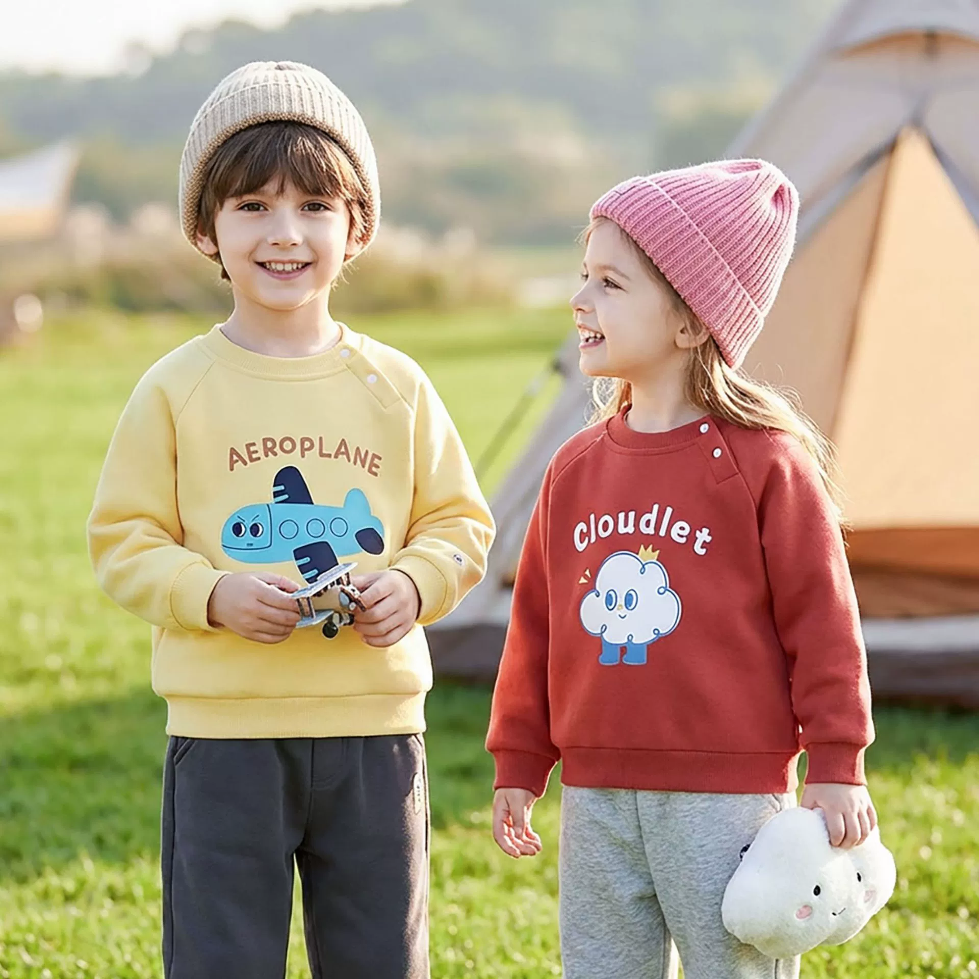 2025 новая детская одежда повседневная круглая вырезка с бархатной свитера зимняя одежда для мальчиков осень-зима