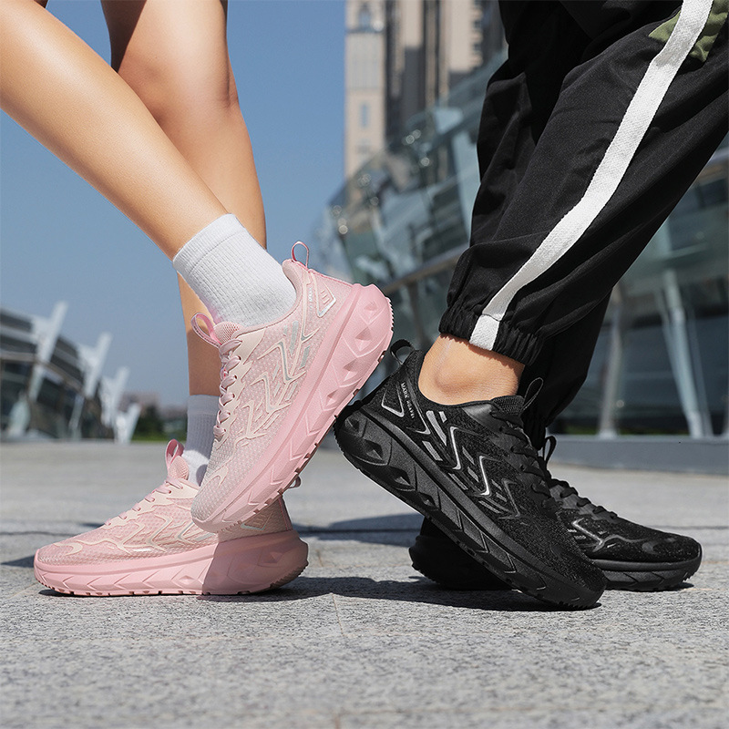 情侣慢跑鞋时尚男女青年晨跑健身老爹鞋透气不臭脚运动跑步鞋批发