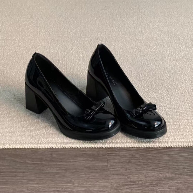 2026 New Style Round-Toe Shallow Mouth 5-7cm Genuine Leather Camellia Loafers for Women with Butterfly Knot High Heels 2026 New Style Round-Toe Shallow Mouth 5-7cm Genuine Leather Camellia Loafers for Women with Butterfly Knot High Heels