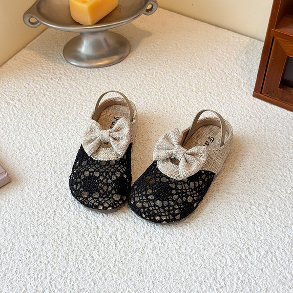 Fashionable sandals