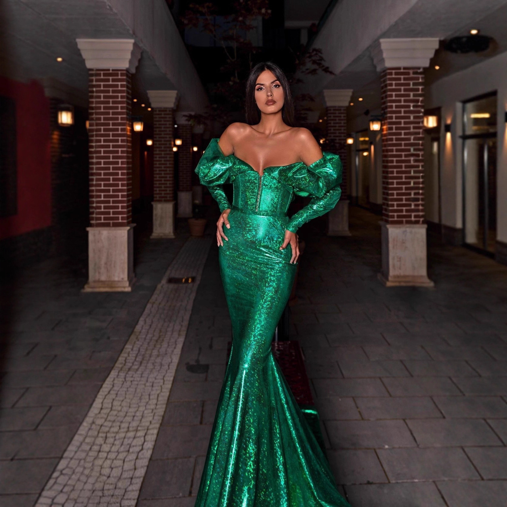 European and American Foreign Trade Autumn and Winter Green One-Shoulder Backless Sexy Tube Top Sequined Long-Sleeved Hip-Hugging Fishtail Floor-Length Evening Dress