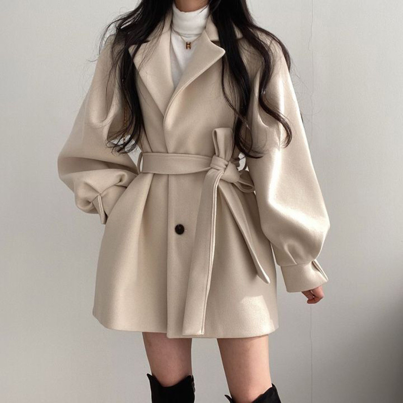 Hong Kong Style Autumn and Winter Clothing 2025 Retro Suit Coat Collar Strap Waist Lantern Sleeve Small Woolen Outwear for Women