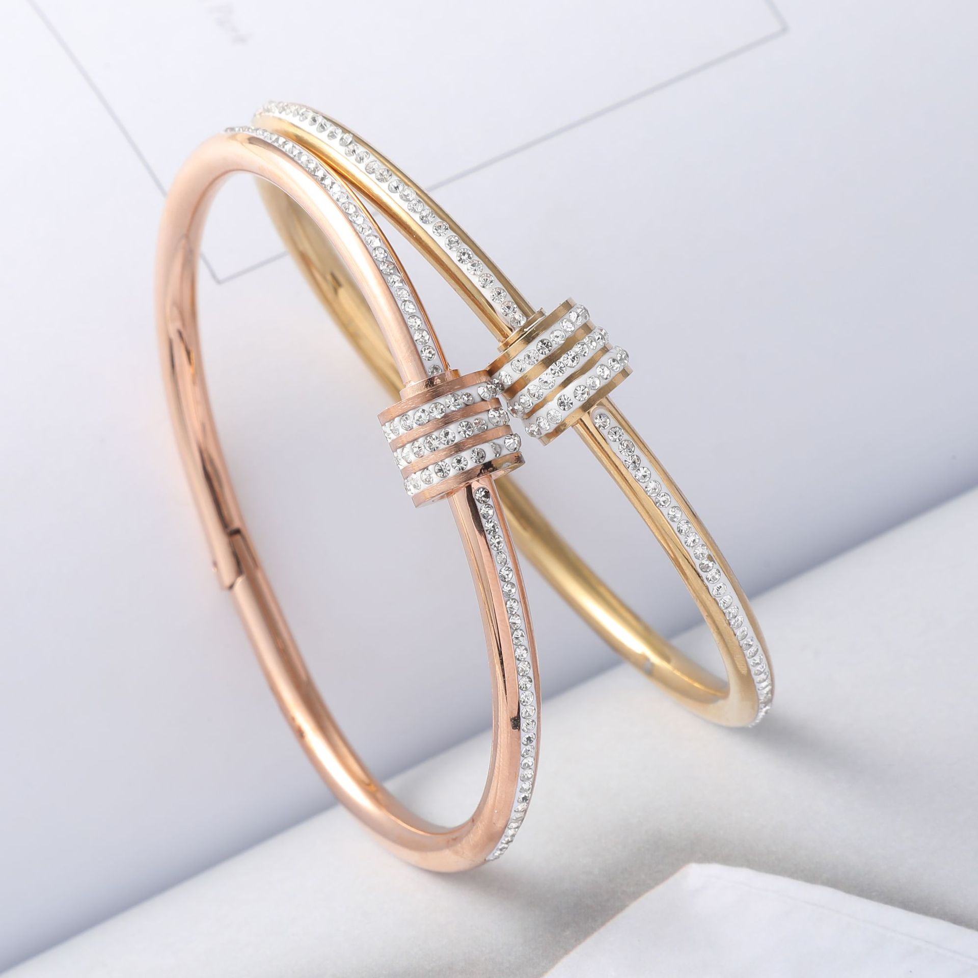 Bracelet en acier titane avec strass style coréen pour femmes_voghion.com