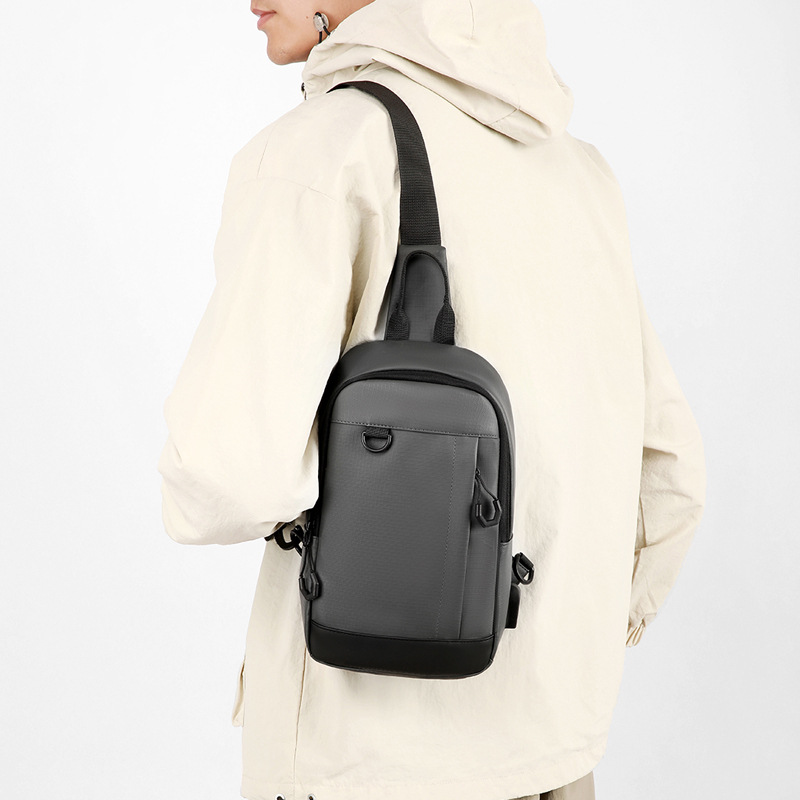 2025 nuevo bolso de pecho para hombre, bolso de hombro de gran capacidad de ocio simple, bolso de mensajero de moda de moda deportiva de ciclismo