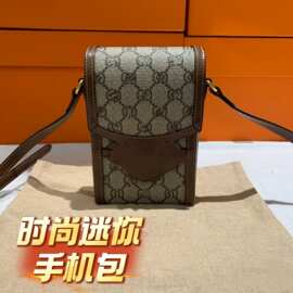 新款潮牌真皮女士单肩包时尚百搭斜挎包多功能大容量马鞍马手机包