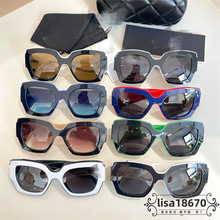 С��ҳ���ī������ŷ��INS��Ů����ͬ��ʱ�а��̫���۾�ch6059