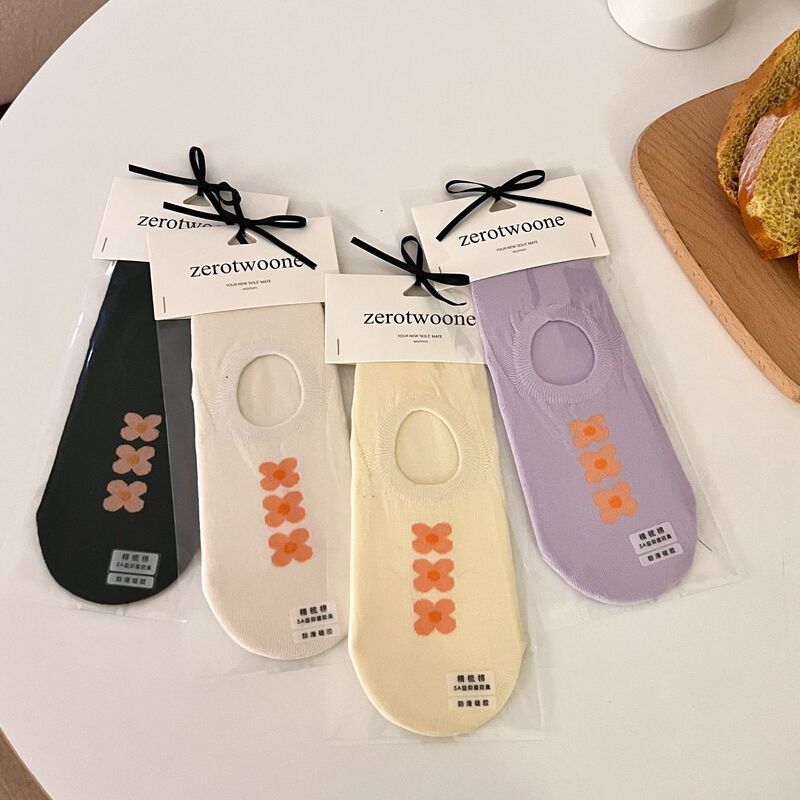 Summer Women's No-Show Socks, Non-Slip Heel, Silicone Thin Cotton Socks, Breathable Invisible Socks with Small Floral Design